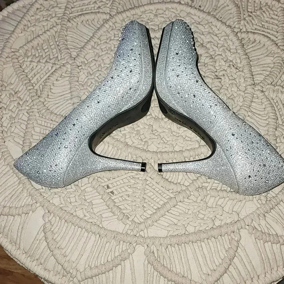 Silver Slipper Heels - Picture 3 of 5